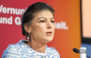 Knallhart-Angriff! Wagenknecht zerlegt Bas live vor laufenden Kameras!