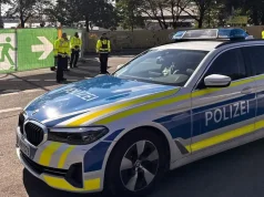 SCHOCK IN DEUTSCHLAND: Frau ersticht Freund und ruft selbst die Polizei – „Ich habe ihn gerade getötet …“