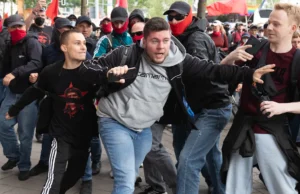 JOURNALISTEN GEJAGT UND ANGEGRIFFEN: Neue Details zur Attacke in Erfurt