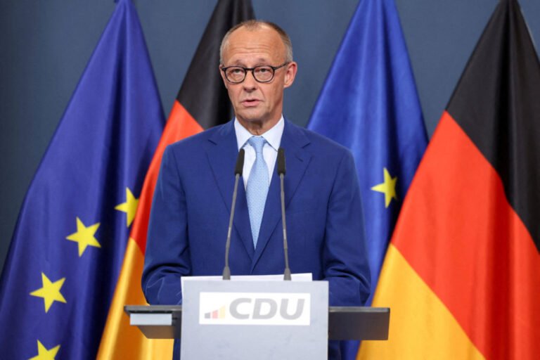 Weltpresse rechnet nach CDU-Beben brutal mit der deutschen Politik ab!