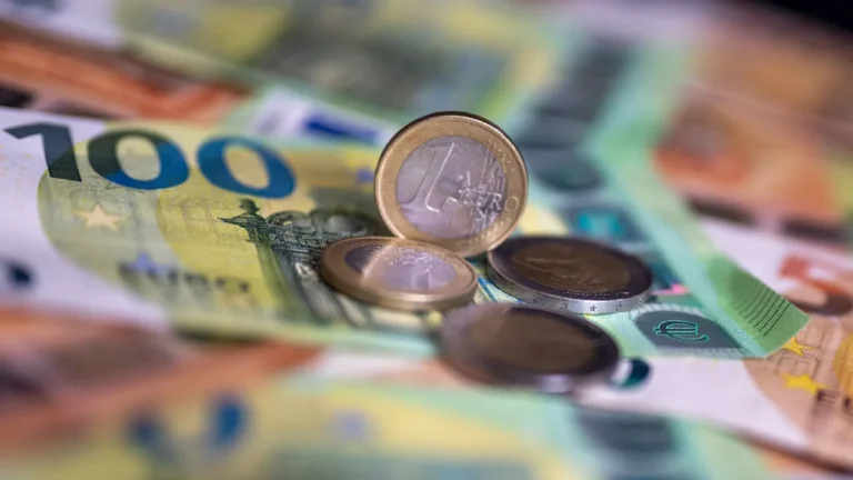 FINANZ-COLLAPSE: Deutschlands Schuldenberg explodiert!