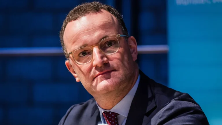 CDU – SKANDAL!  Spahn gibt Ausschuss-Sitz per Chat ab!
