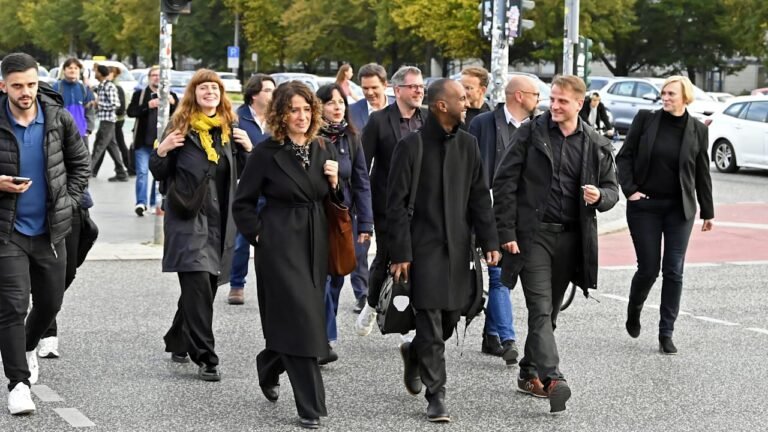 ANTISEMITISMUS-KLAUSEL! Parteien vor Kompromiss in Berlin!